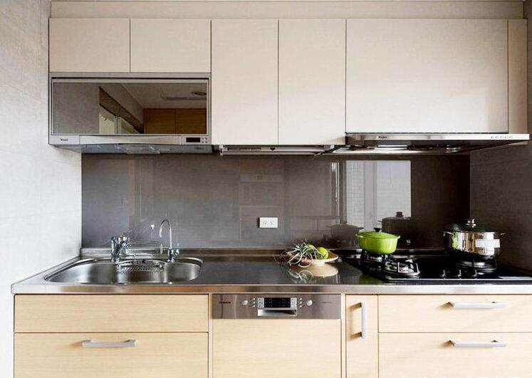 厨房翻新原木色橱柜设计案例效果图（三）