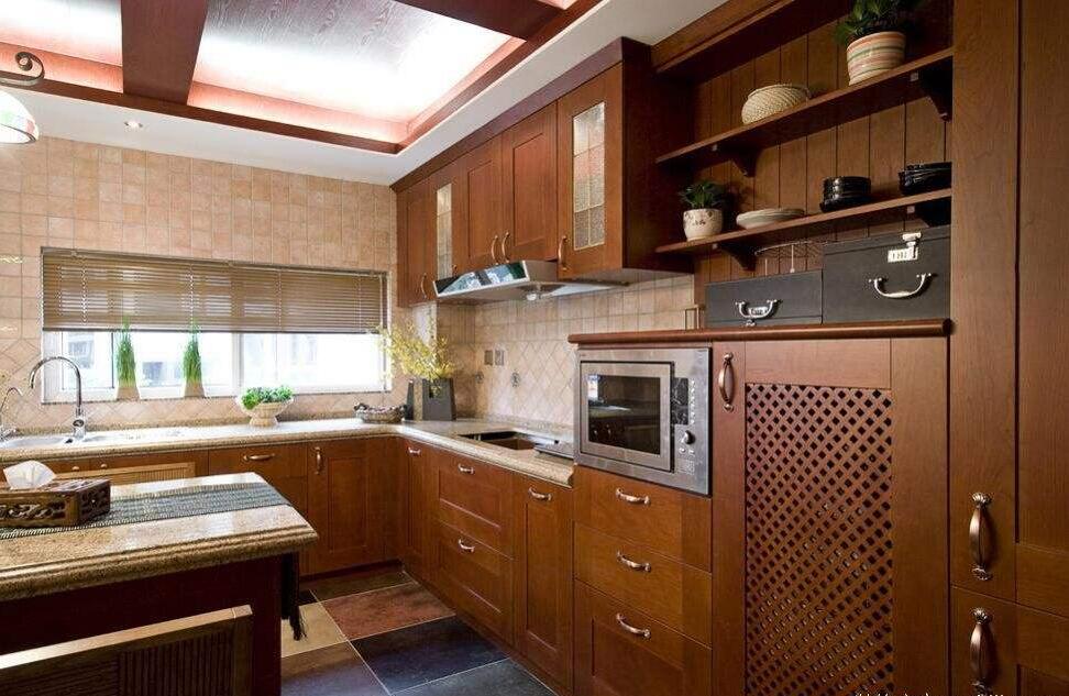厨房翻新棕色橱柜设计案例效果图（一）