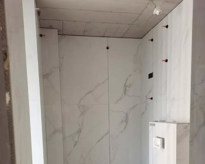 瓷砖上墙选择水泥还是瓷砖胶